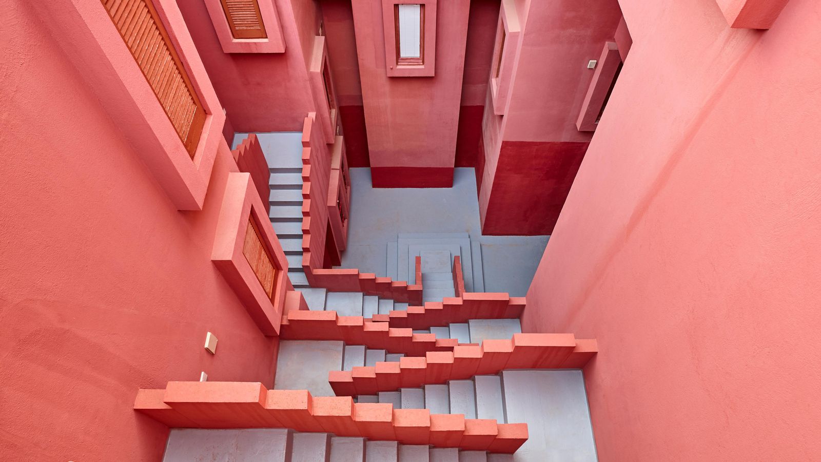 Conjunt arquitectònic de La Muralla Roja dissenyat per Ricardo Bofill a Calp