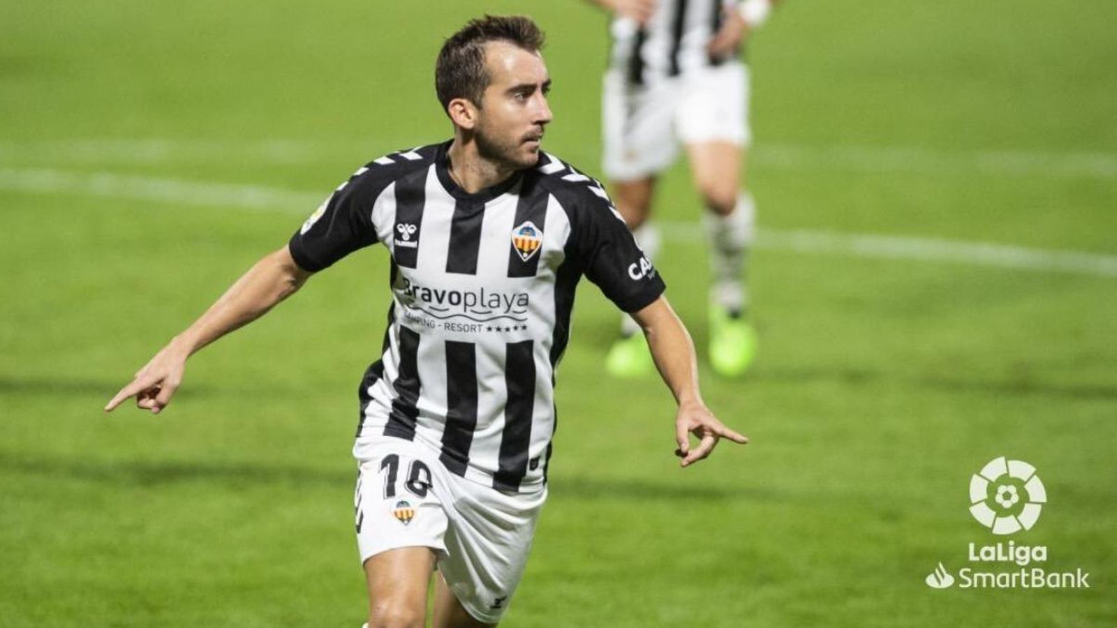 Rubén Díez celebra un dels dos gols