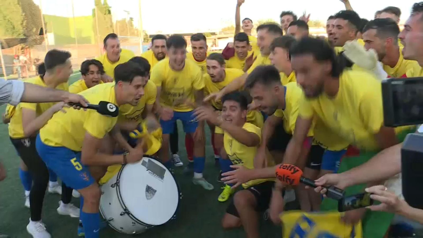 Imatge de la celebració de l'ascens de l'Oriola