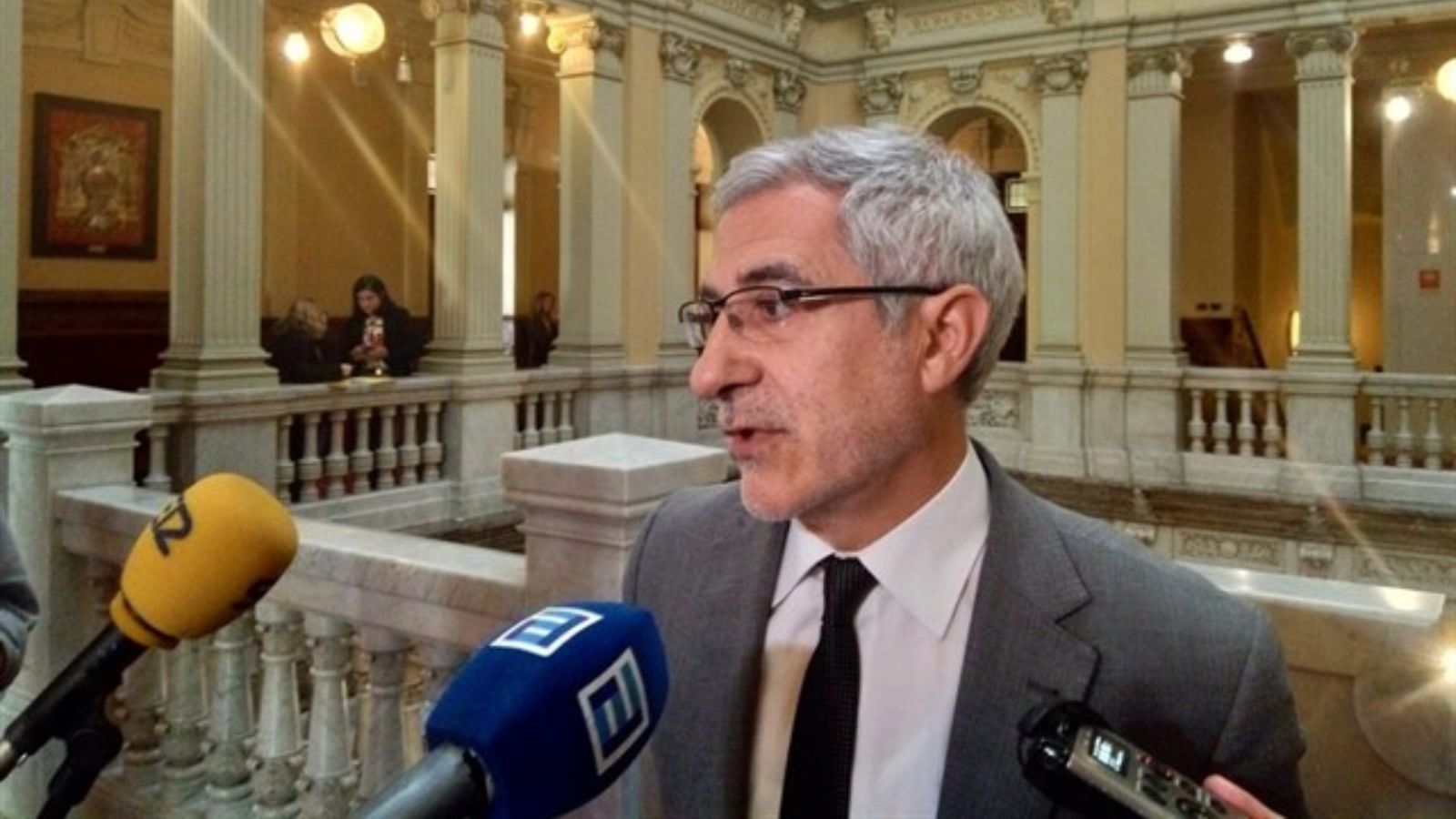 Llamazares dimiteix com a diputat i no serà candidat d'EU a Astúries