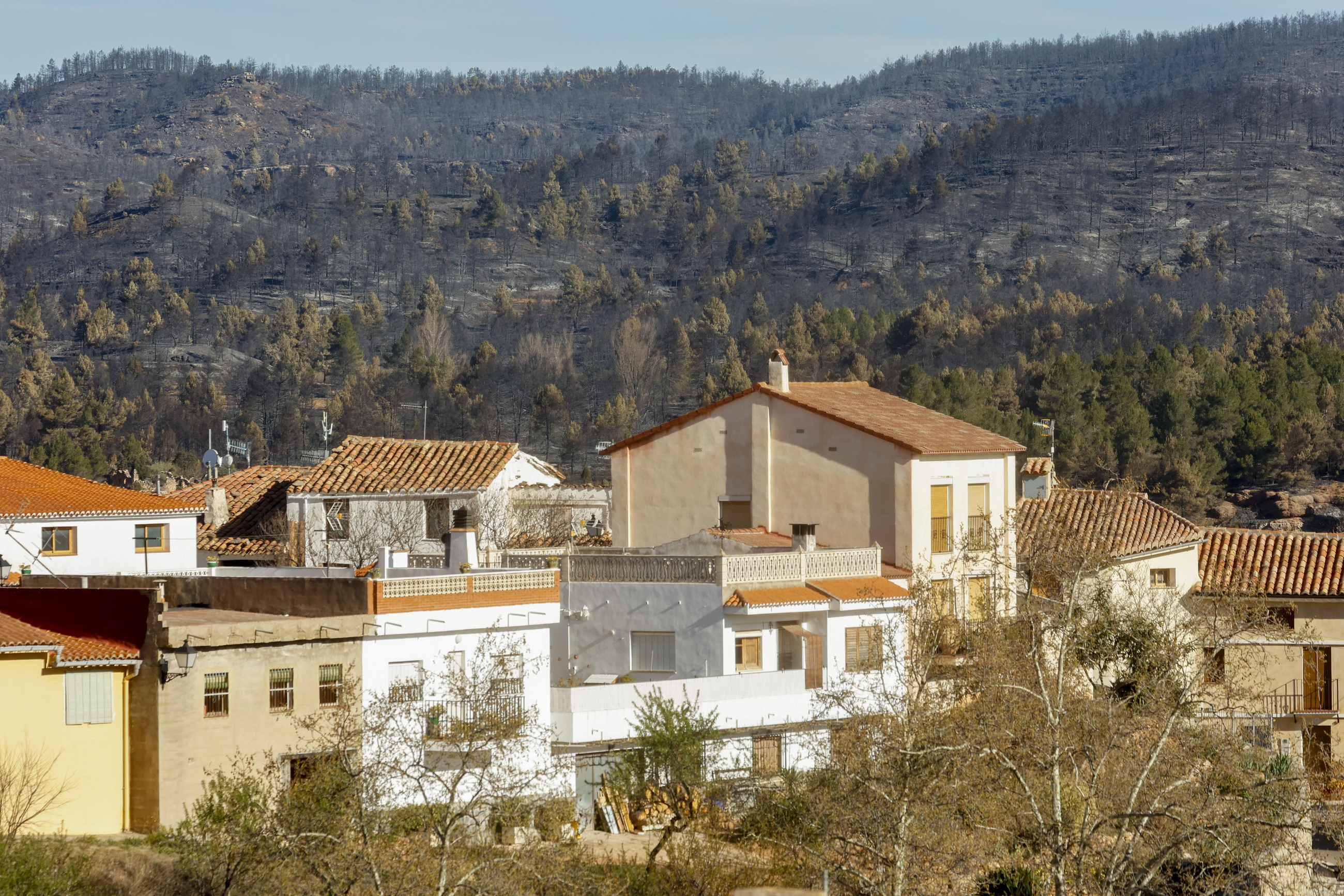 Nucli urbà de la Font de la Reina, on el veïnat encara no ha pogut tornar a casa Nucli urbà de la Font de la Reina, on el veïnat encara no ha pogut tornar a casa