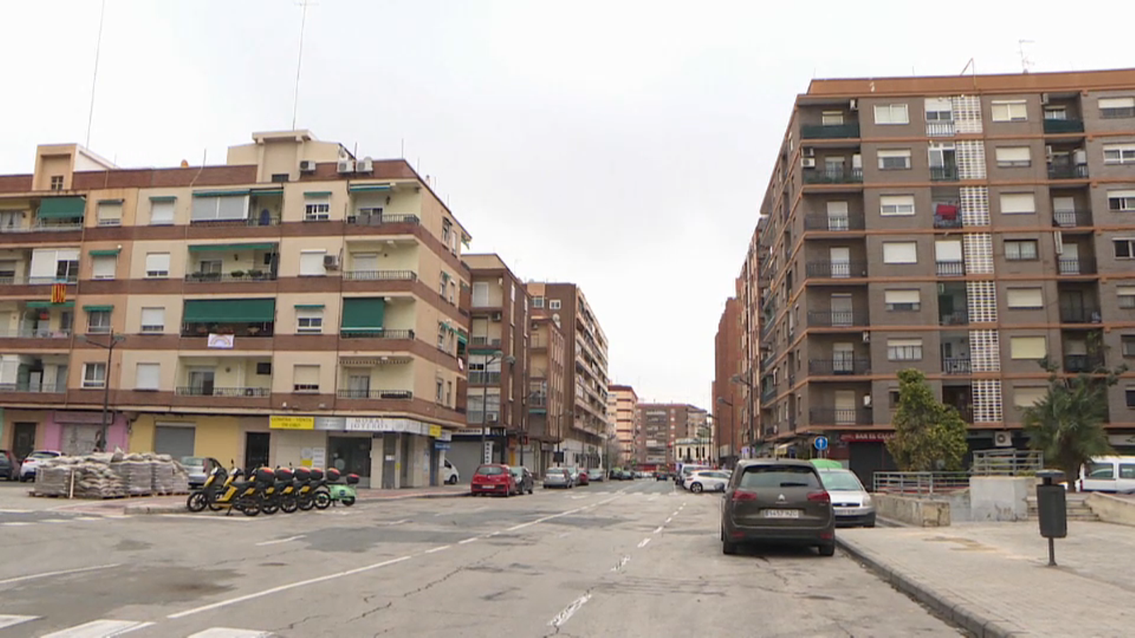 La contaminació de l'aire descendeix un 64%