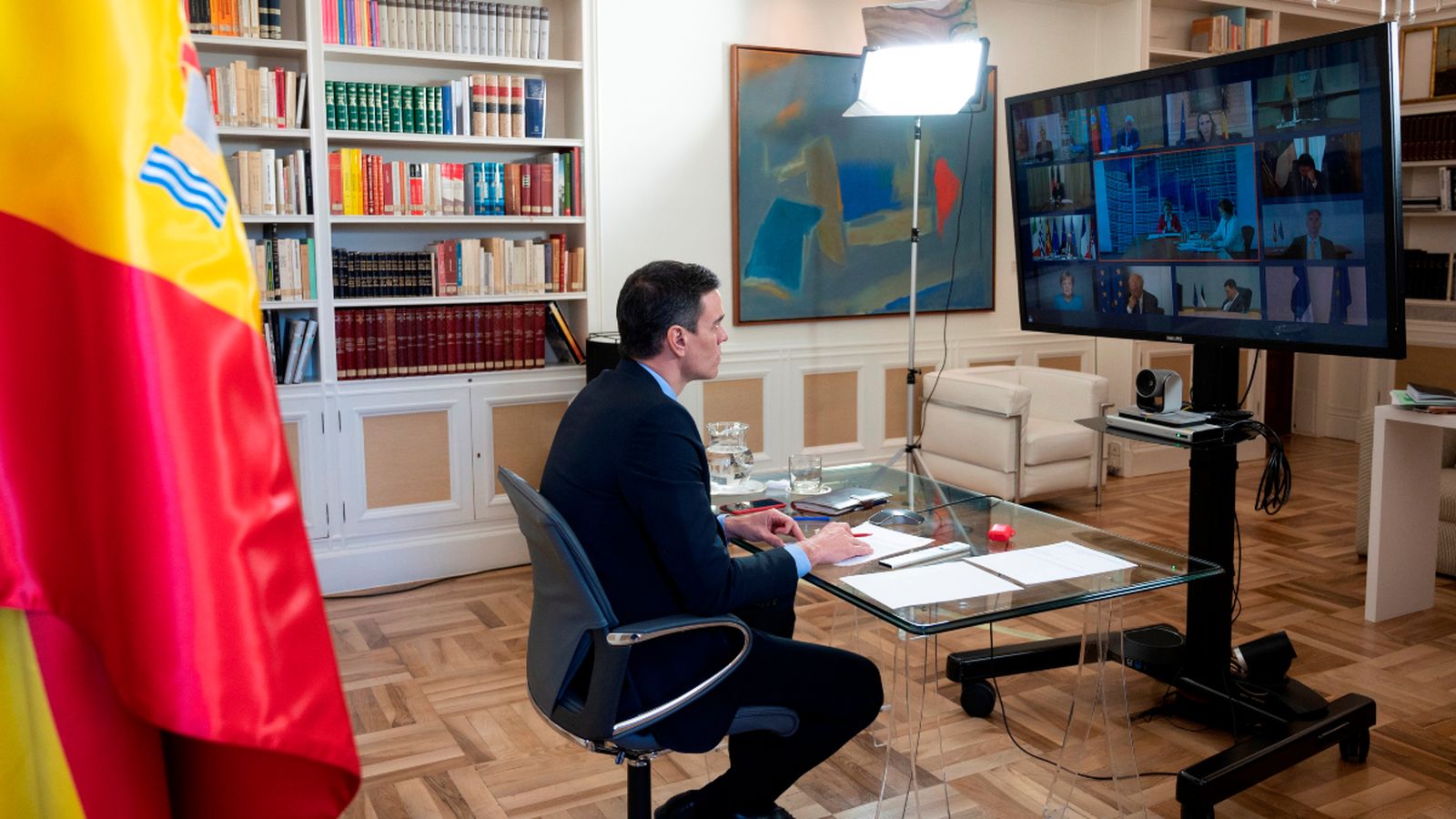 El president del govern espanyol, Pedro Sánchez, participa en la cimera virtual de líders del G20