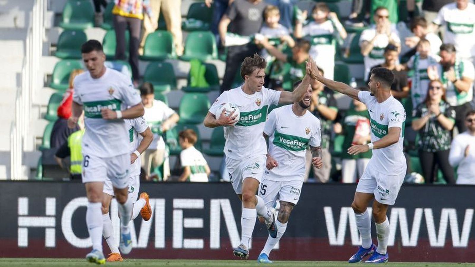 Affengruber celebra el gol