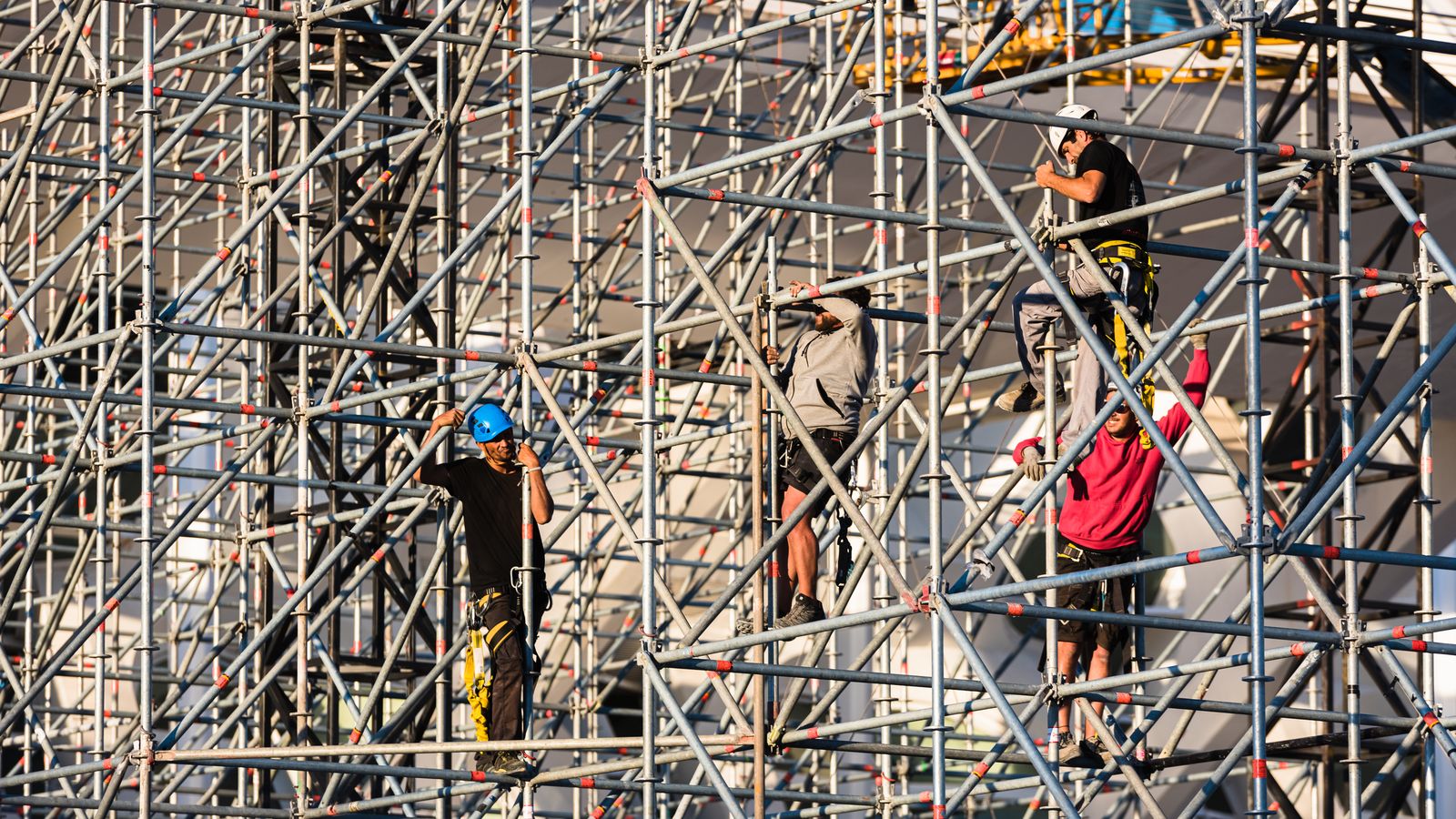 La desocupació ha baixat en tots els sectors, fins i tot en el de demandants sense treball previ