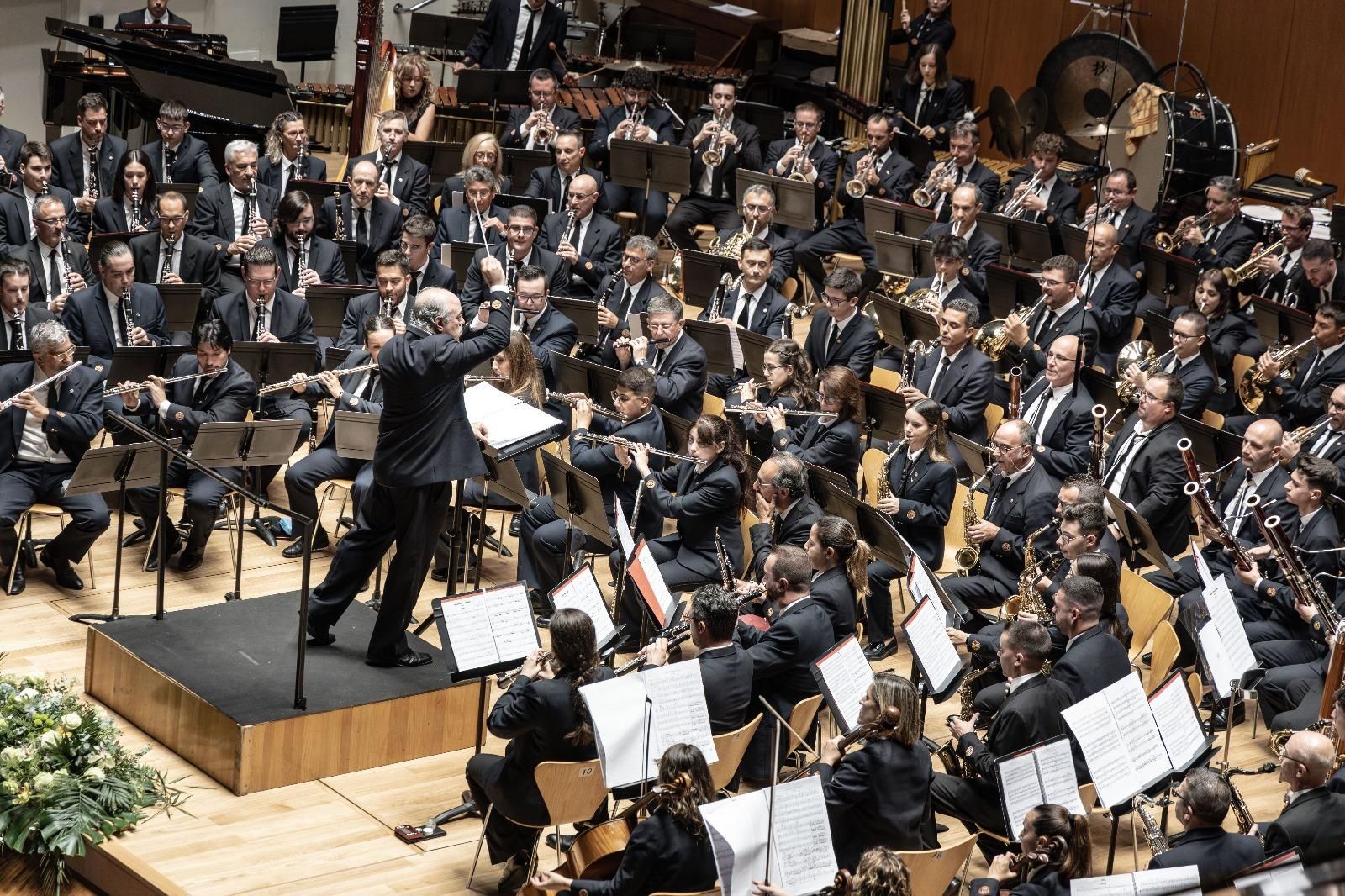 La Banda Simfònica Unió Musical de Llíria, va guanyar el certamen l'any passat La Banda Simfònica Unió Musical de Llíria, va guanyar el certamen l'any passat
