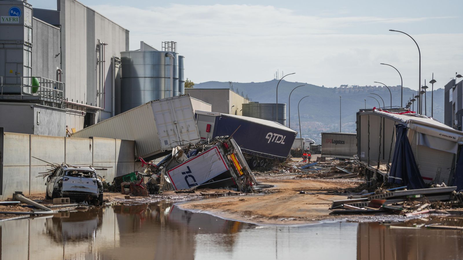 Les inundacions al polígon de Riba-Roja, en una imatge d'arxiu