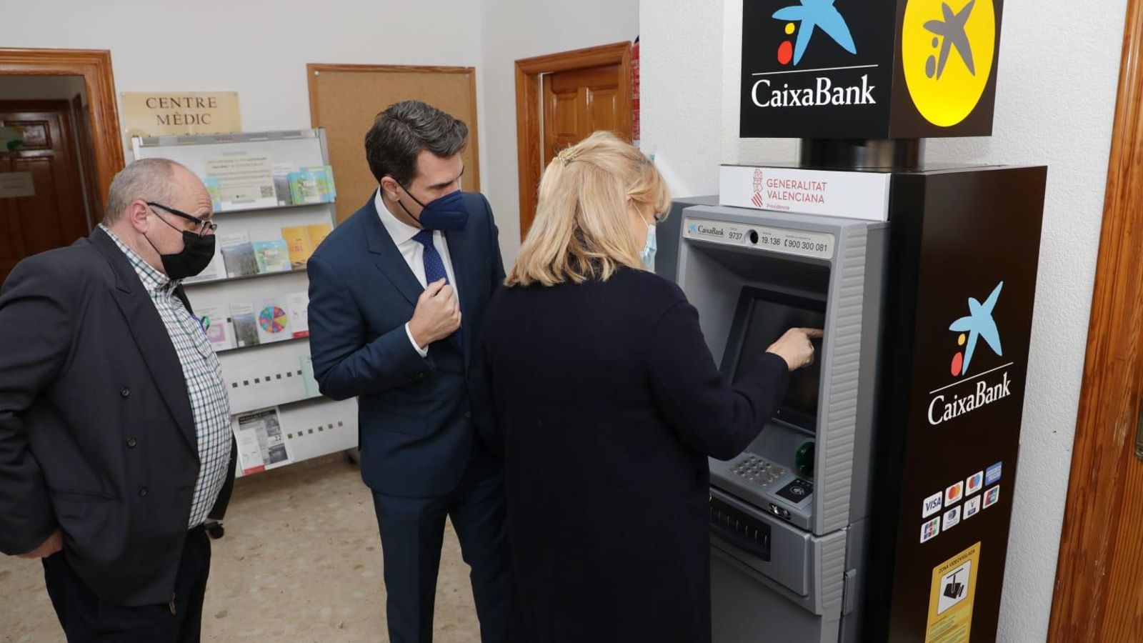 Llocnou de Sant Jeroni ha col·locat el caixer en les dependències de l'Ajuntament