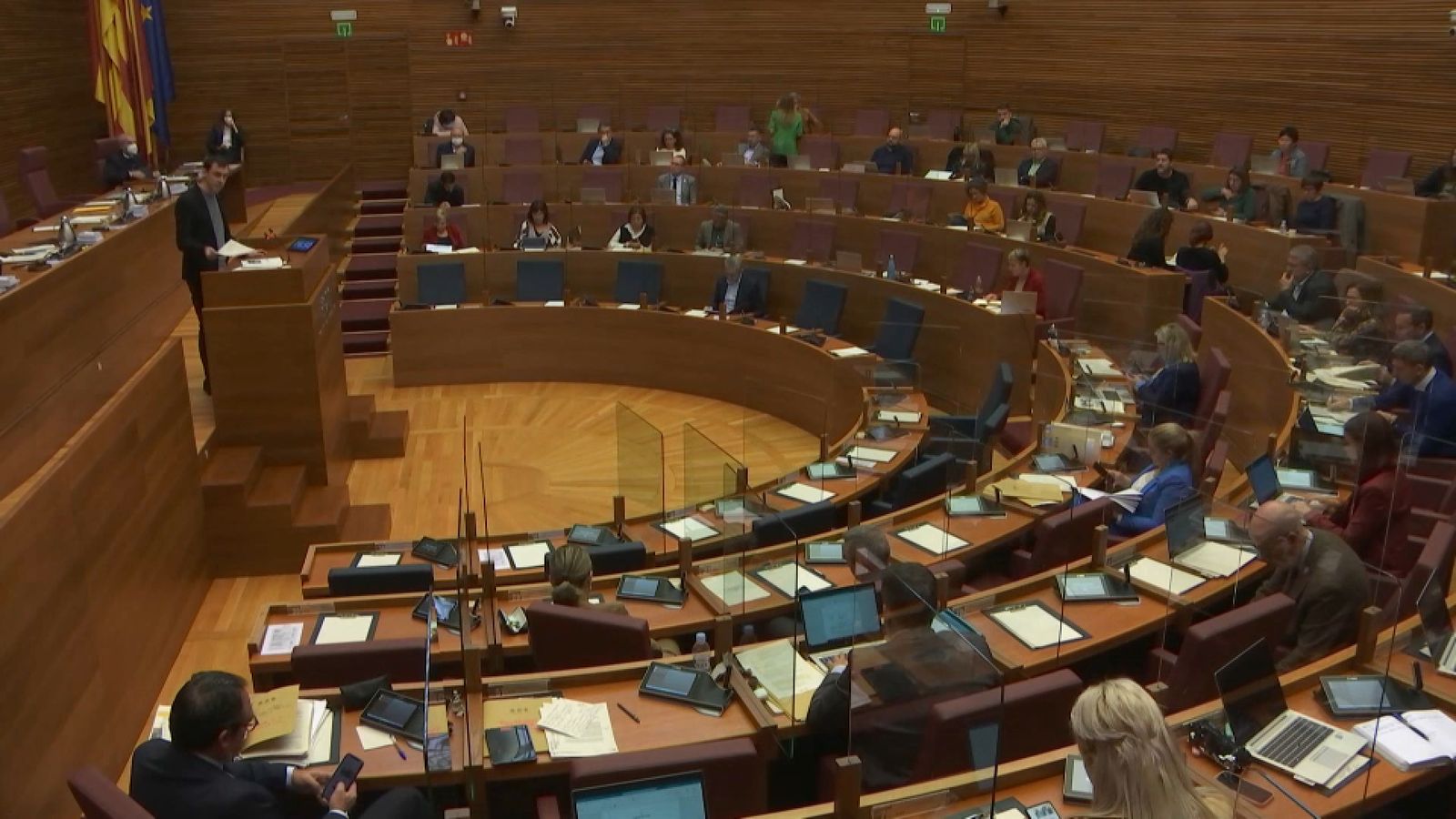 En imatge, un dels moments del debat sobre les esmenes a la totalitat de l'oposició al Botànic contra la llei de pressupostos