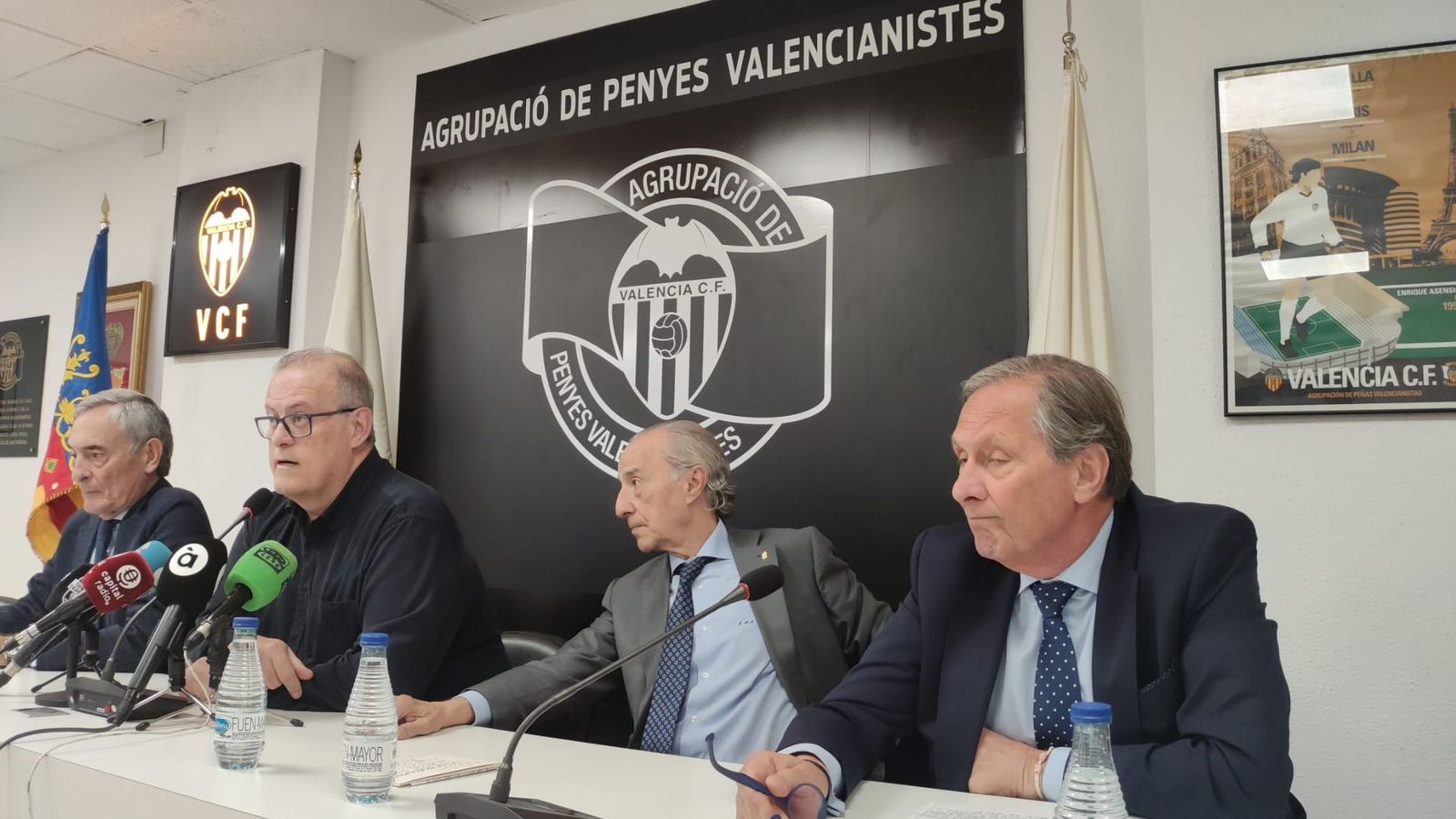 Imatge de la roda de premsa de De Torino a Mestalla