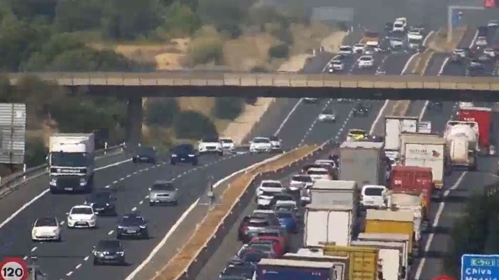 Retenció que ha ocasionat el sinistre en l'A3, a Cheste, en direcció a València