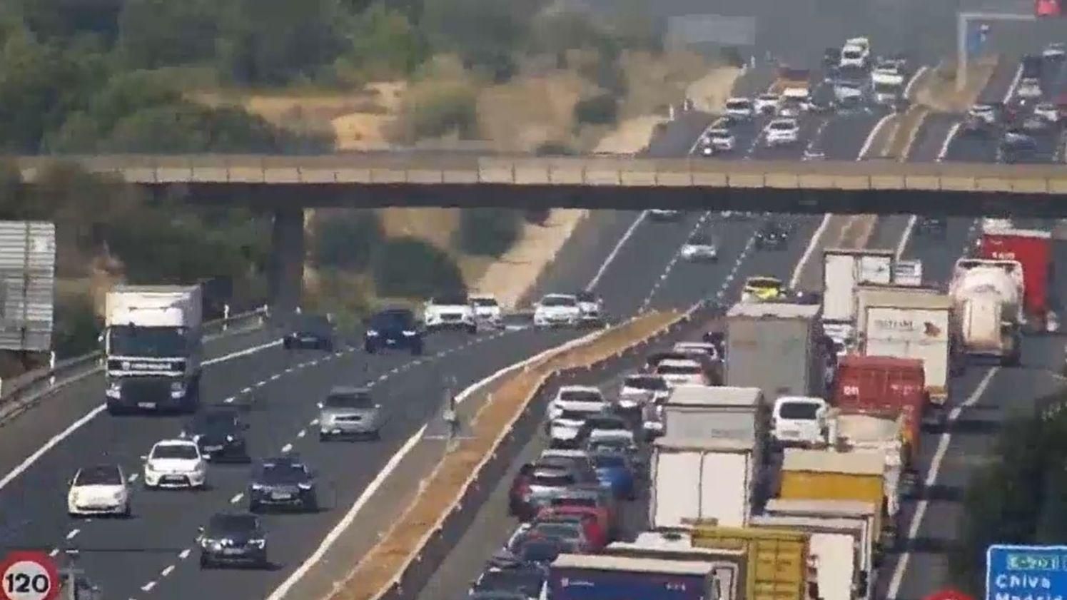 Retenció que ha ocasionat el sinistre en l'A3, a Cheste, en direcció a València