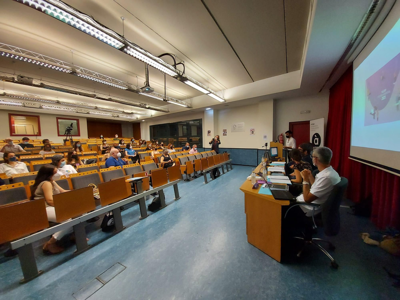 El 'pitching' té per objectiu fomentar el talent creatiu des de les universitats