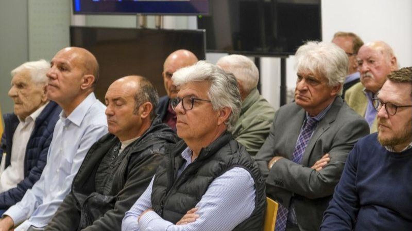 Els acusats en el juí per la causa de les cases il·legals de Llíber
