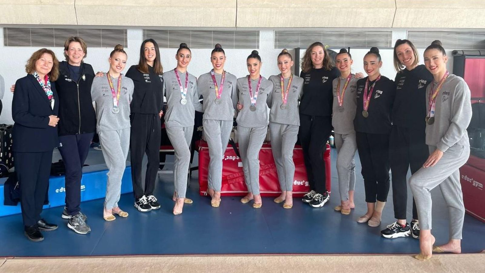 Or, plata i bronze per a les gimnastes valencianes en el Gran Premi de Thiais thumbnail Team ESP GR