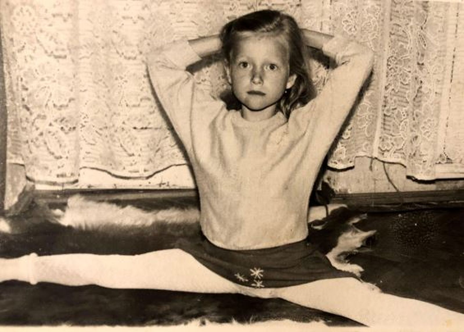 Iulia va deixar la seua familía per a sotmetre's als durs entrenaments de l'equip romanés