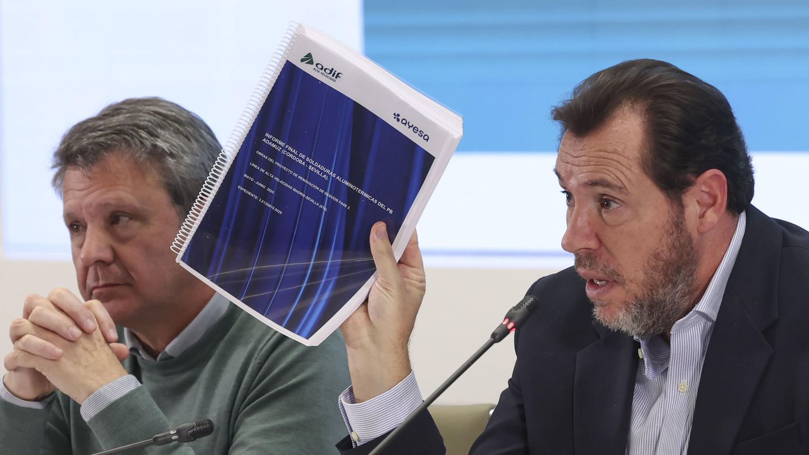 Roda de premsa del ministre Óscar Puente després de conéixer la tesis preliminar de les possibles causes de l'accident de Iryo