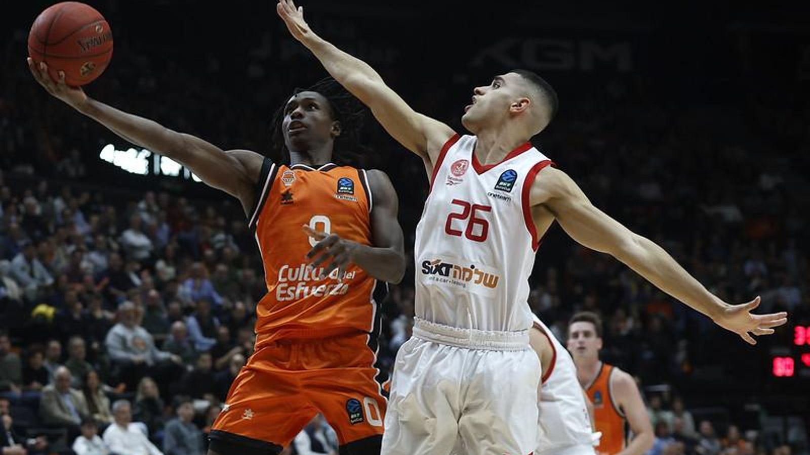Brancou Badio, durant un partit dels play-offs de l'Eurocup contra el Hapoel Tel-Aviv