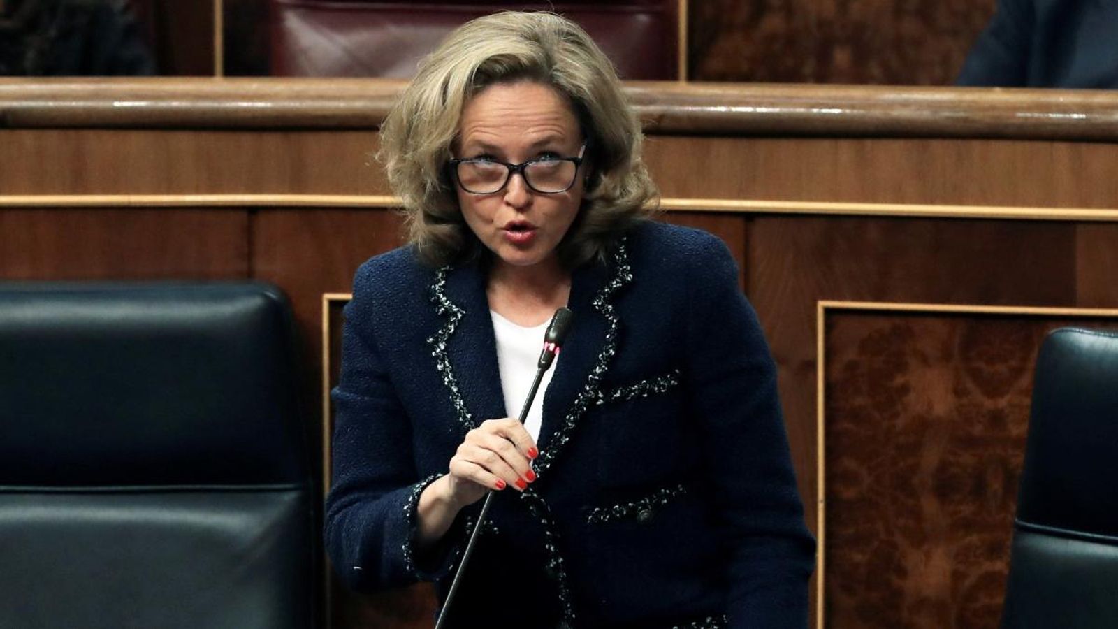 Imatge d'arxiu de Nadia Calviño durant una sessió de control a l'executiu espanyol