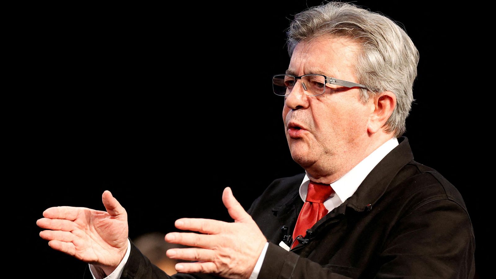 El líder de la França Insubmisa, Jean-Luc Mélenchon, cara més visible del front ampli d'esquerres Nupes El líder de la França Insubmisa, Jean-Luc Mélenchon, cara més visible del front ampli d'esquerres Nupes