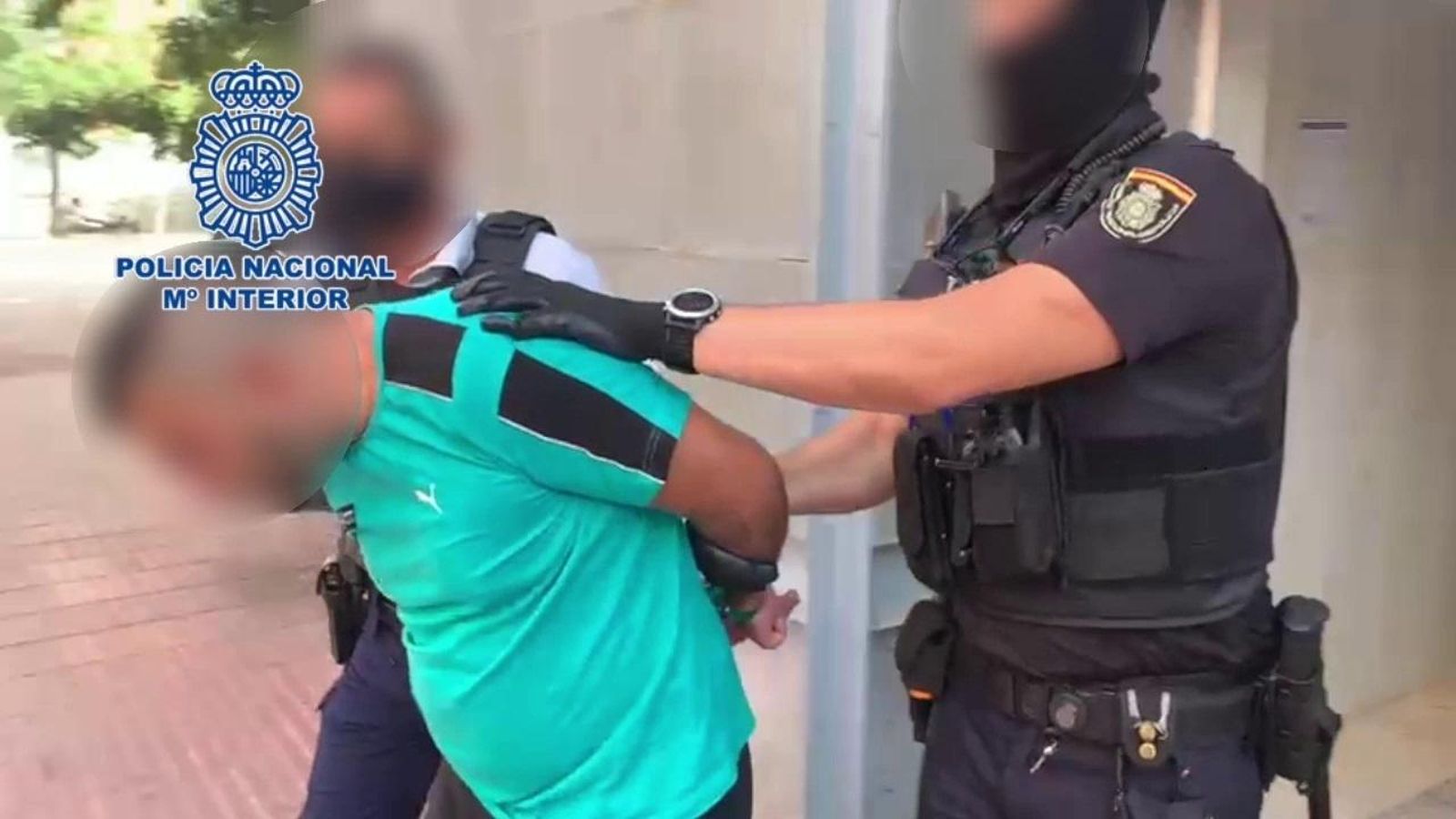 El detingut amb efectius de la Policia Nacional