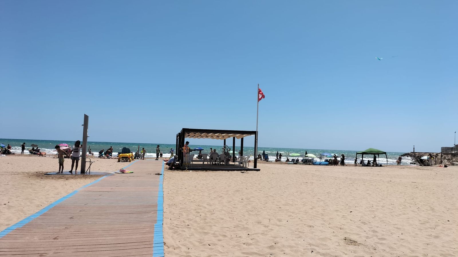 Tancades al bany les platges de la Pobla de Farnals