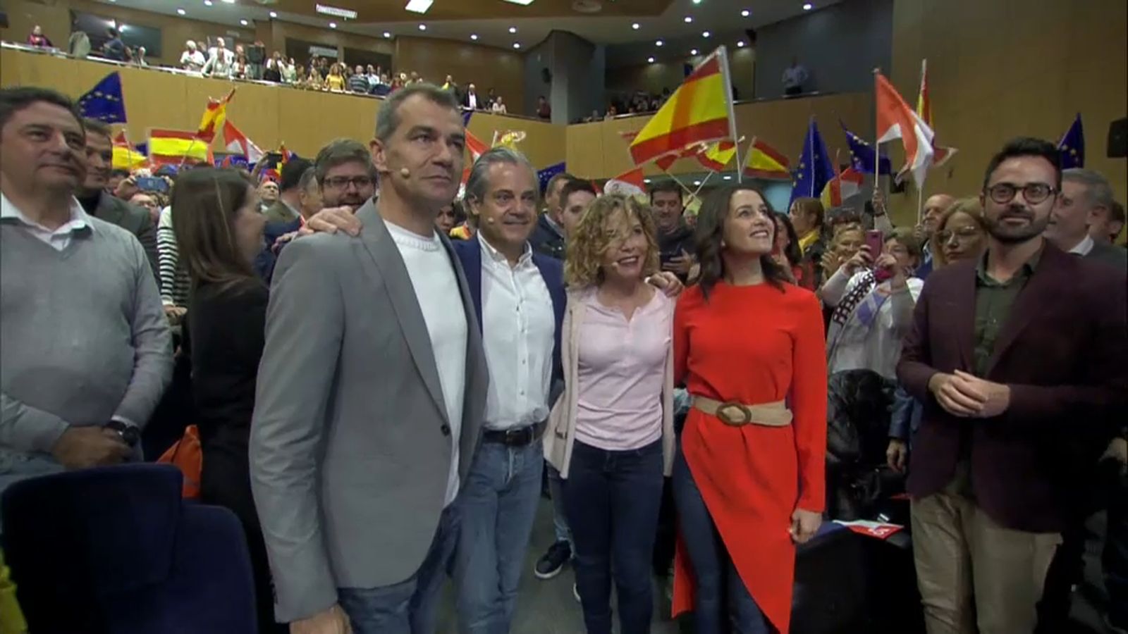 Arrimadas i Cantó busquen el vot indecís a Alacant