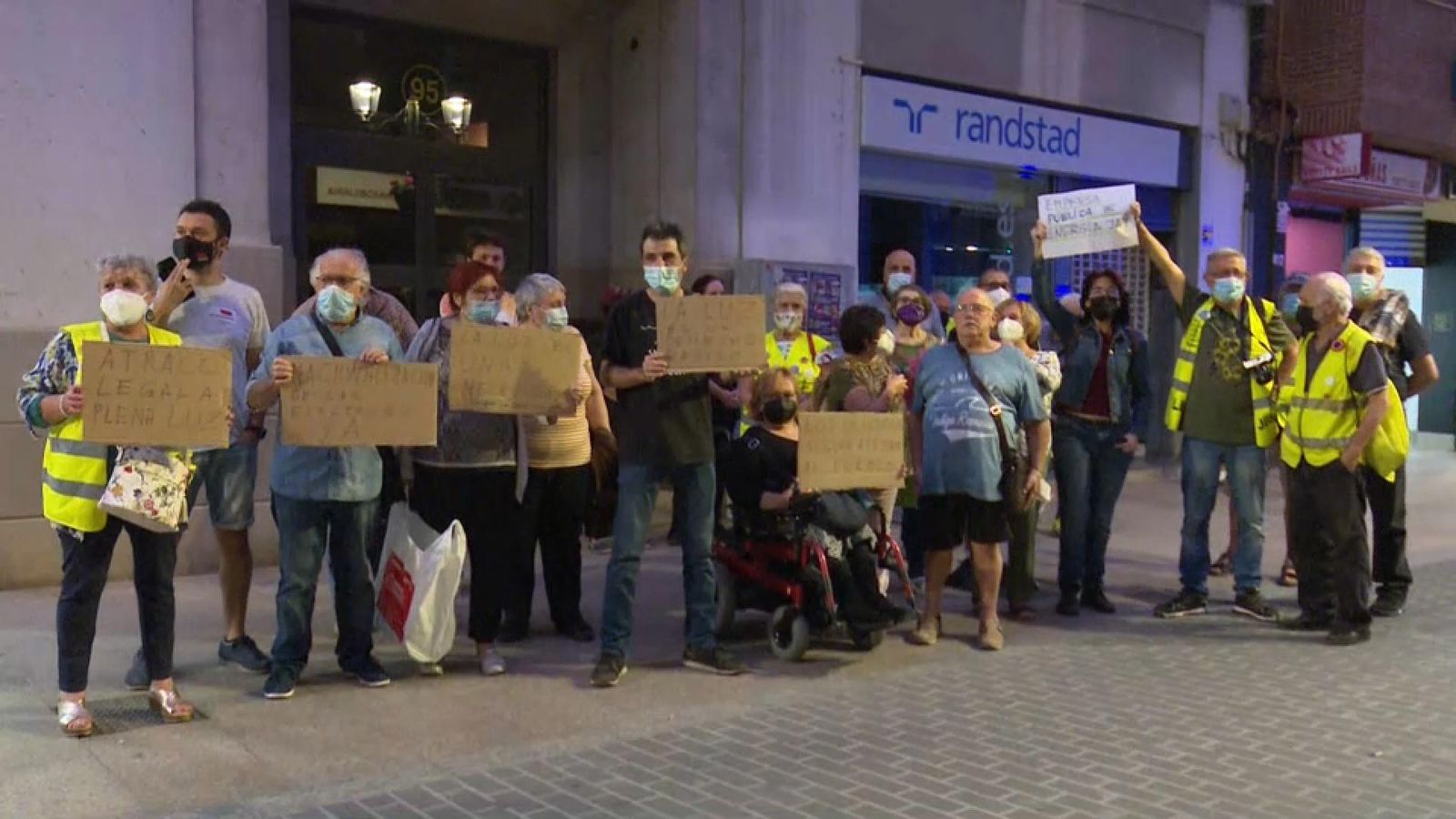 Manifestació contra la pujada del preu de la llum a Castelló de la Plana