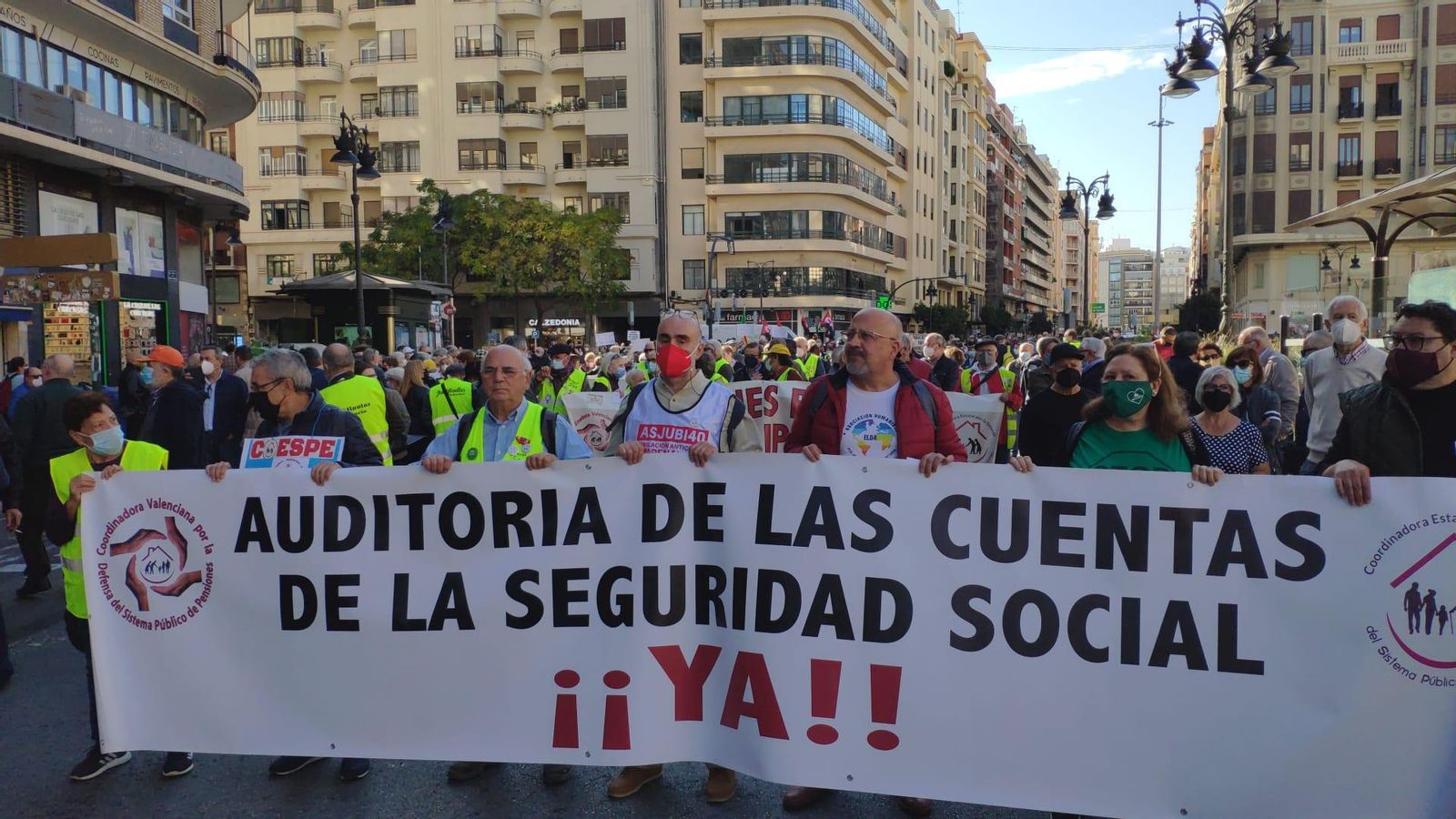 Manifestació de pensionistes al centre de València