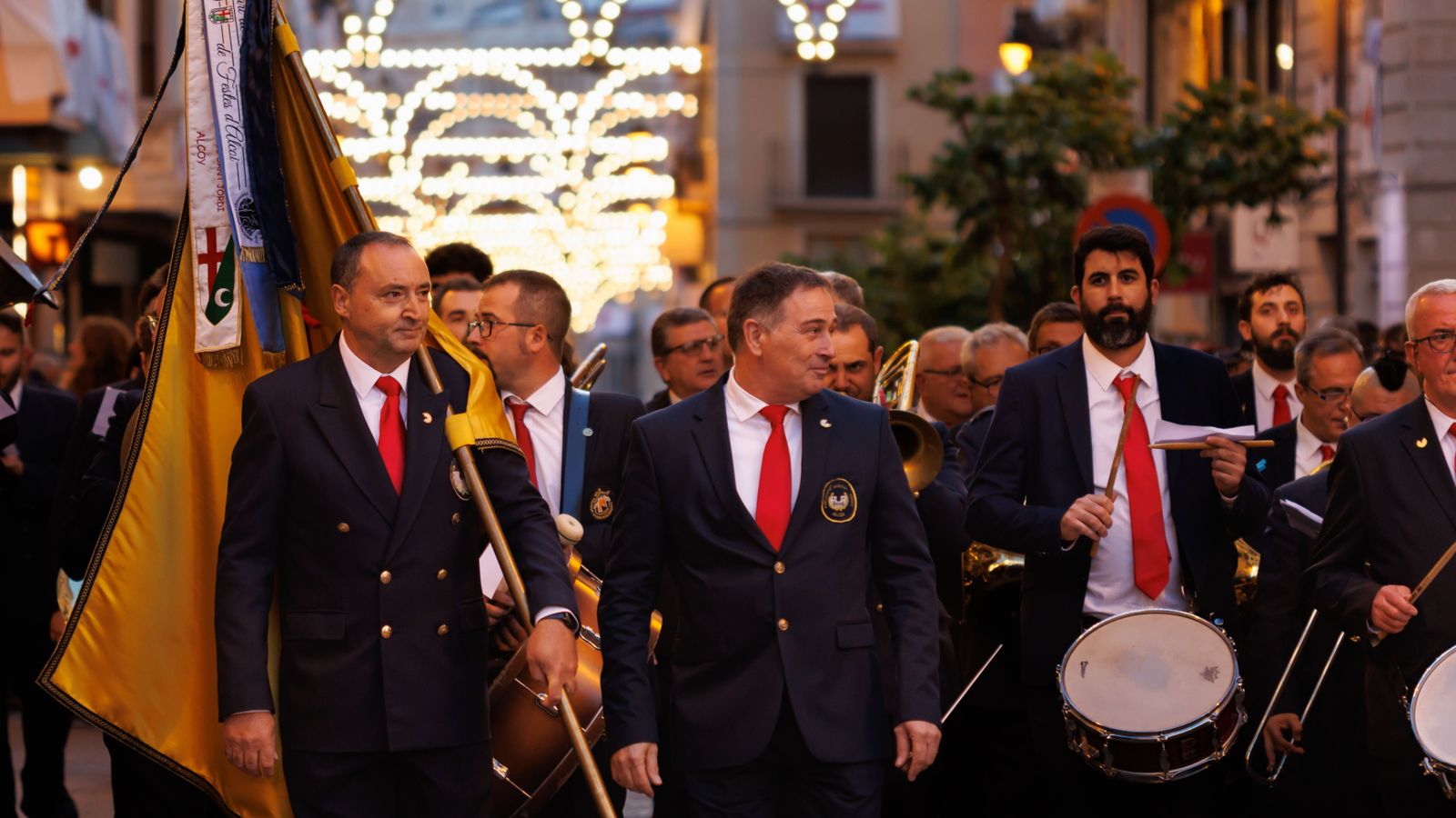La música prendrà este divendres la plaça d'Espanya, amb la interpretació de l'himne de la festa