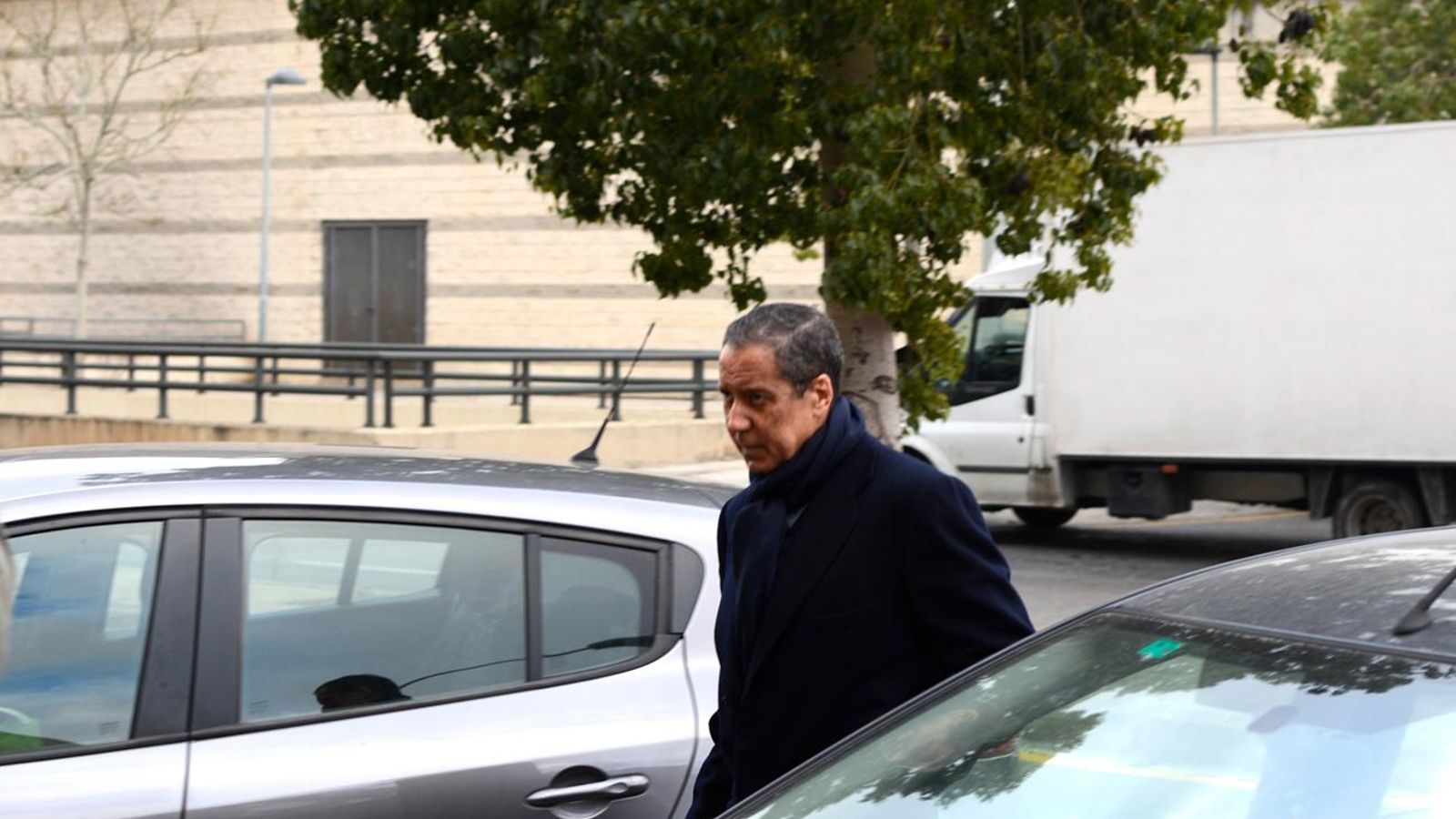 Zaplana, en una visita al jutjat de guàrdia de València Zaplana, en una visita al jutjat de guàrdia de València