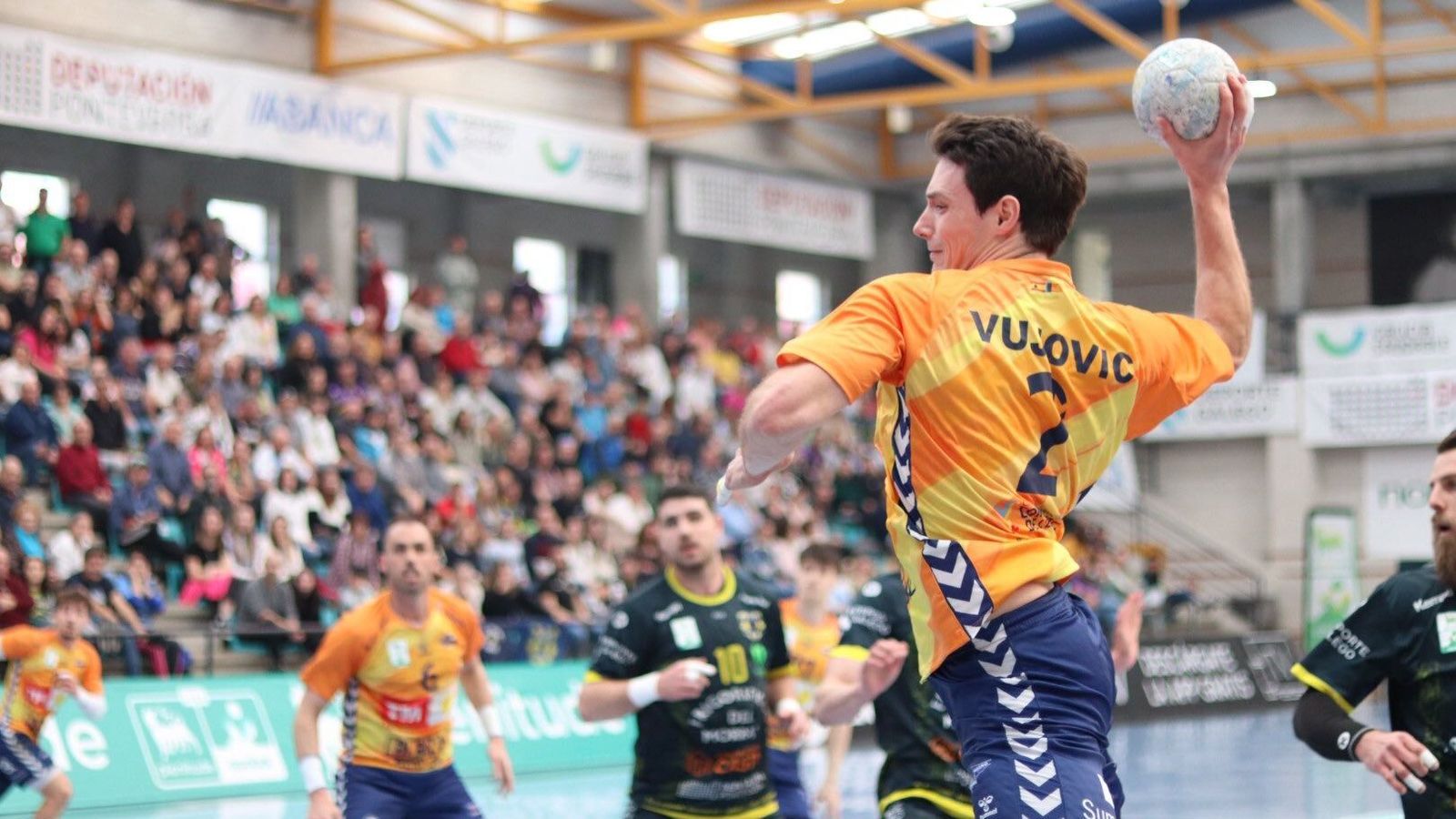 Vujovic, en una acció d'atac