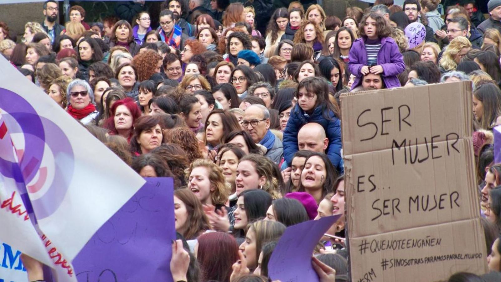El moviment feminista de València, a juí per les multes del 8M