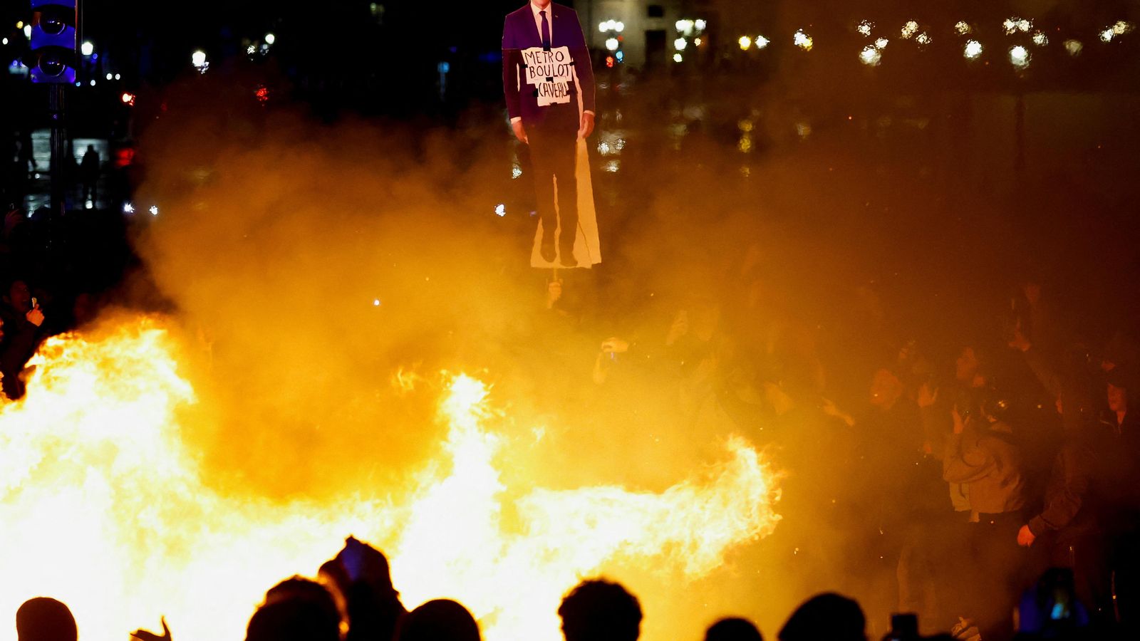 Imatge dels manifestants a París, França, contra la reforma de les pensions del govern de Macron