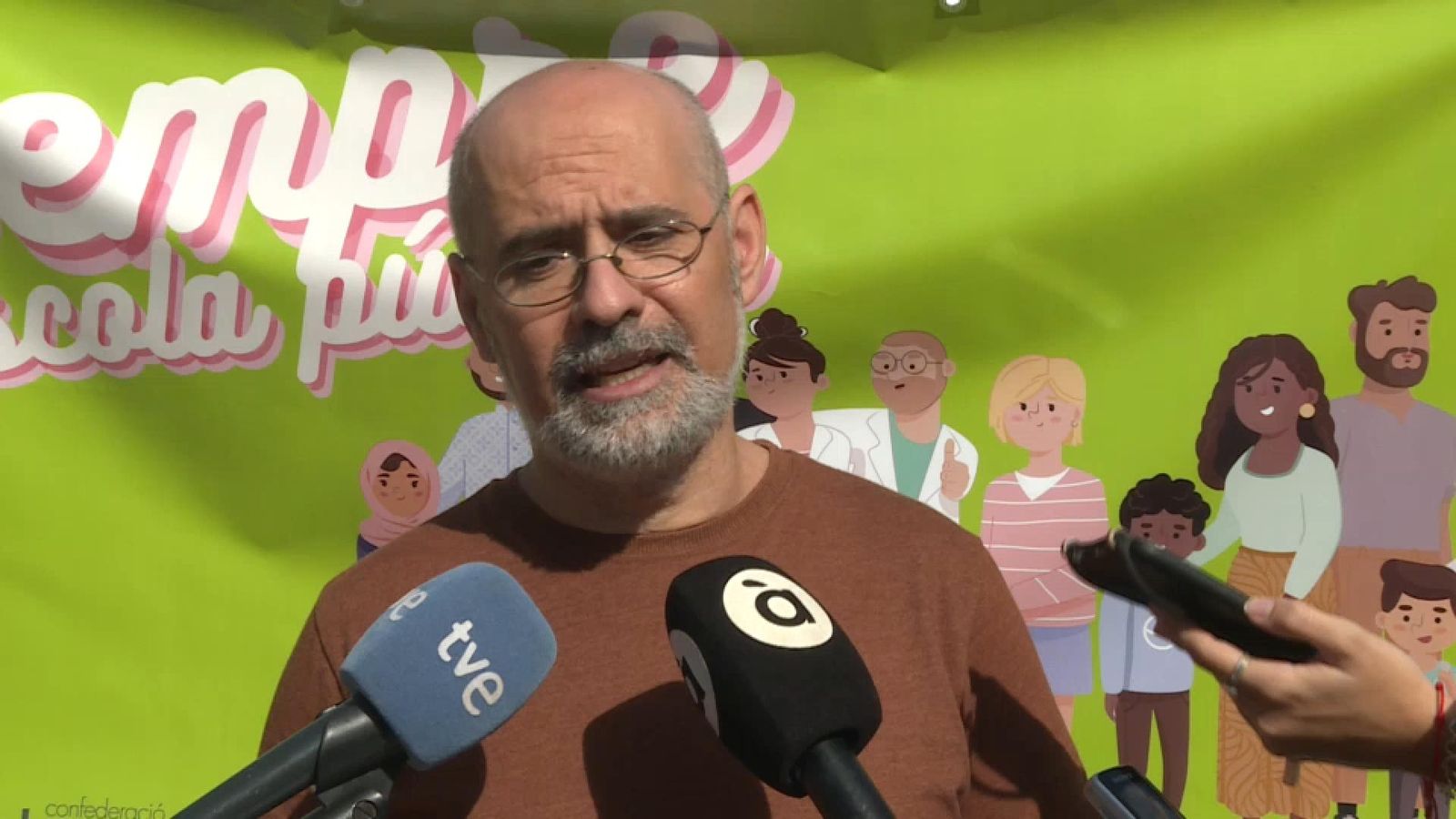 El president de la Confederació Gonzalo Anaya, Ruben Pachecho