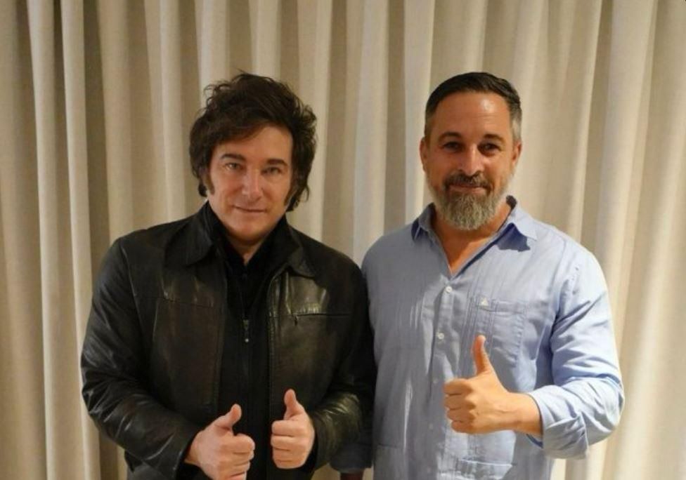 Javier Milei i Santiago Abascal en la fotografia compartida per l'oficina del president argentina Javier Milei i Santiago Abascal en la fotografia compartida per l'Oficina del President argentina