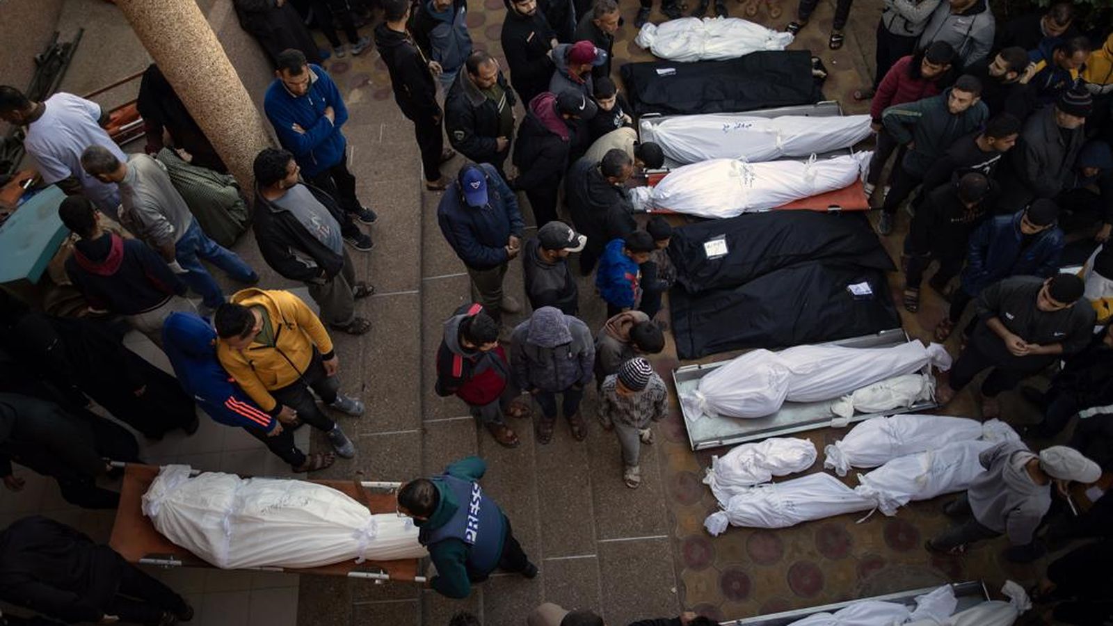 Funeral pels morts en un atac israelià a Khan Yunis, la principal ciutat del Sud de la Franja de Gaza