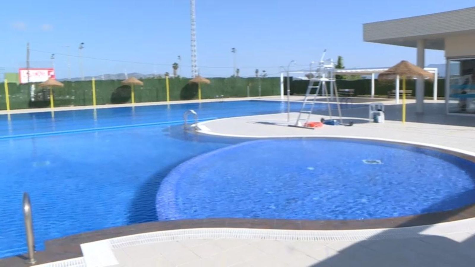 Imatge d'arxiu d'un piscina