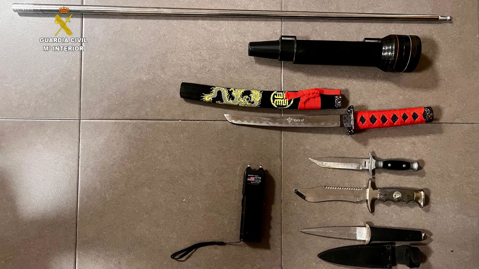 Les armes trobades pels agents en el domicili del detingut