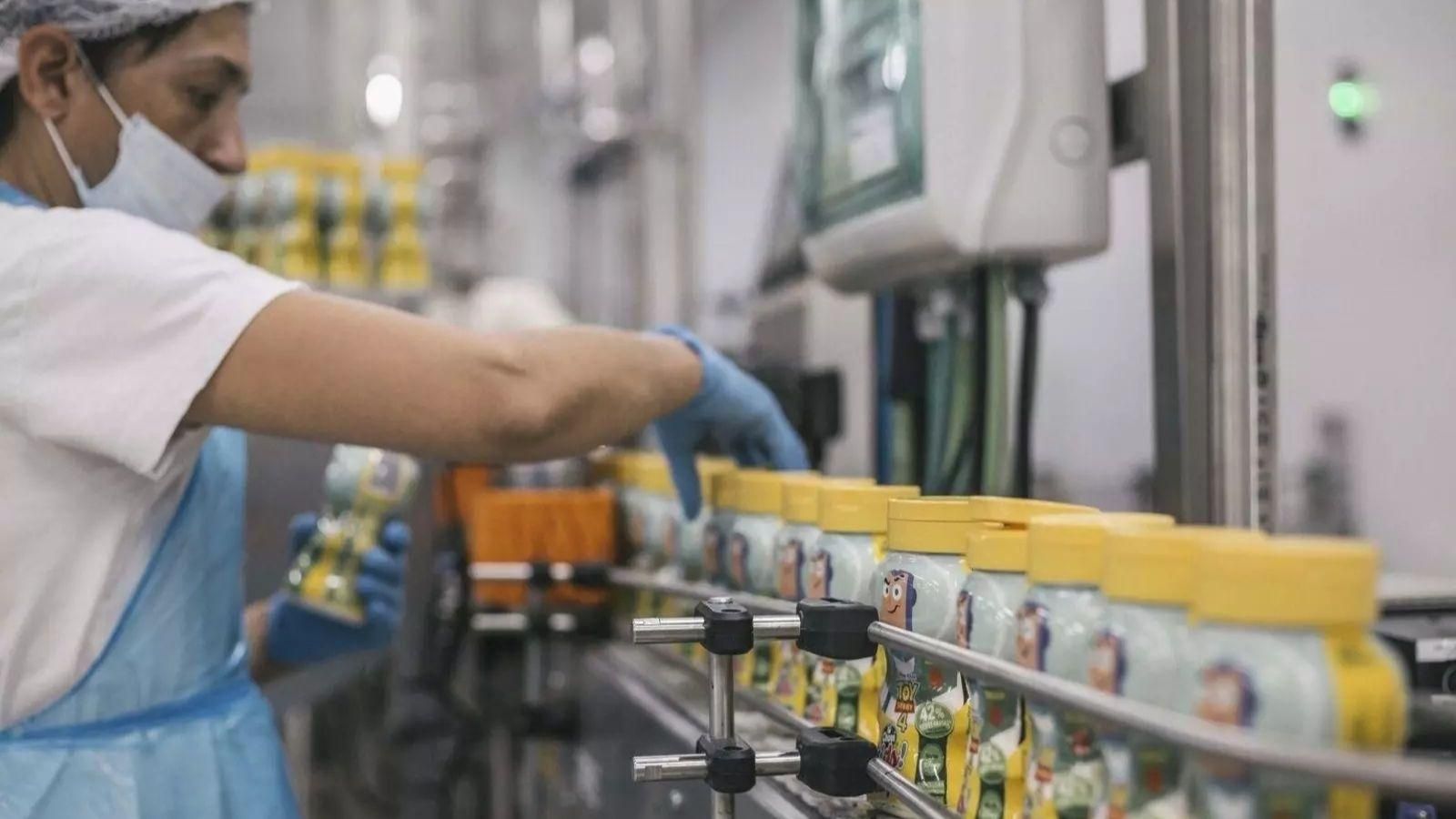Imatge d'arxiu d'una fàbrica de Chovi Imatge d'arxiu d'una fàbrica de Chovi