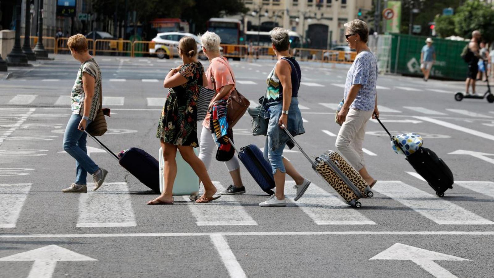Compromís afirma que treballarà per a implantar taxes turístiques municipals