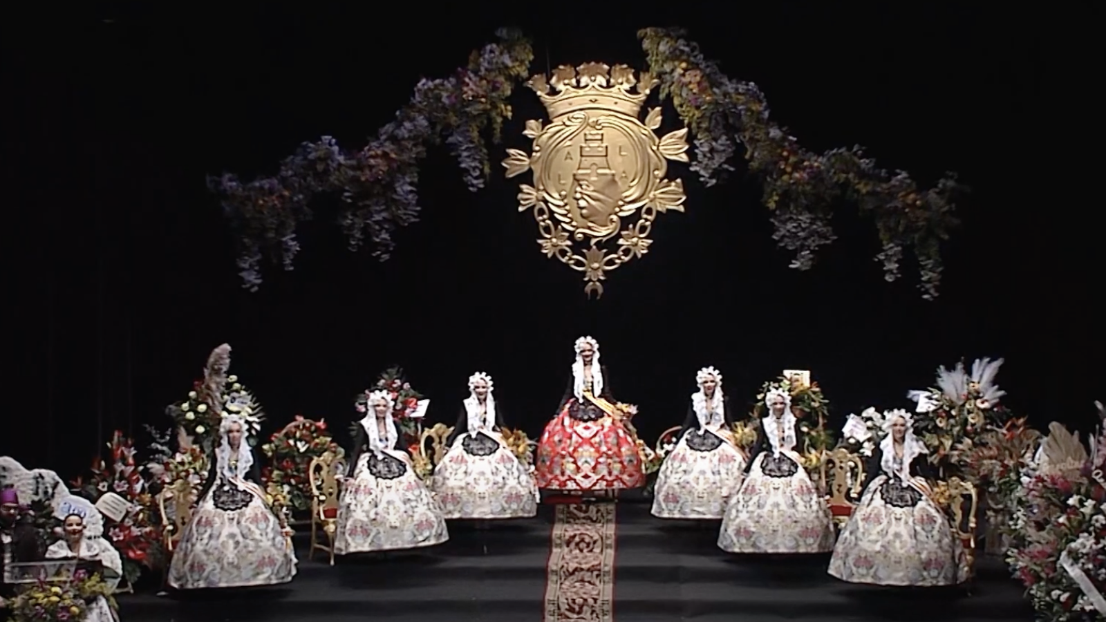 Moment de l'elecció de la bellesa del foc de l'any passat