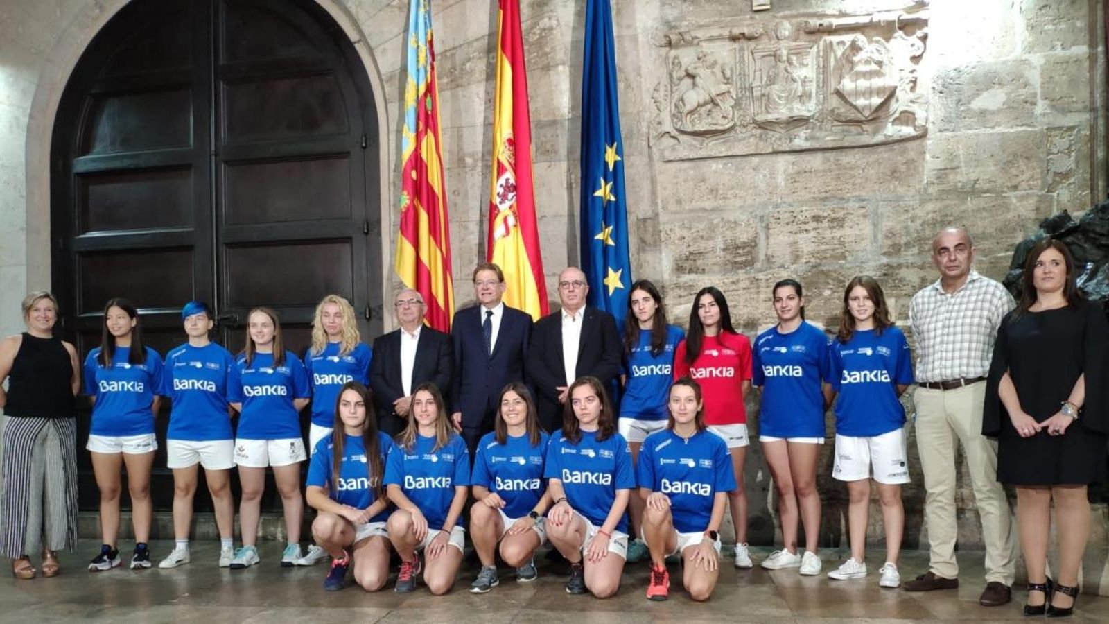 Jugadores participants al Palau de la Generalitat