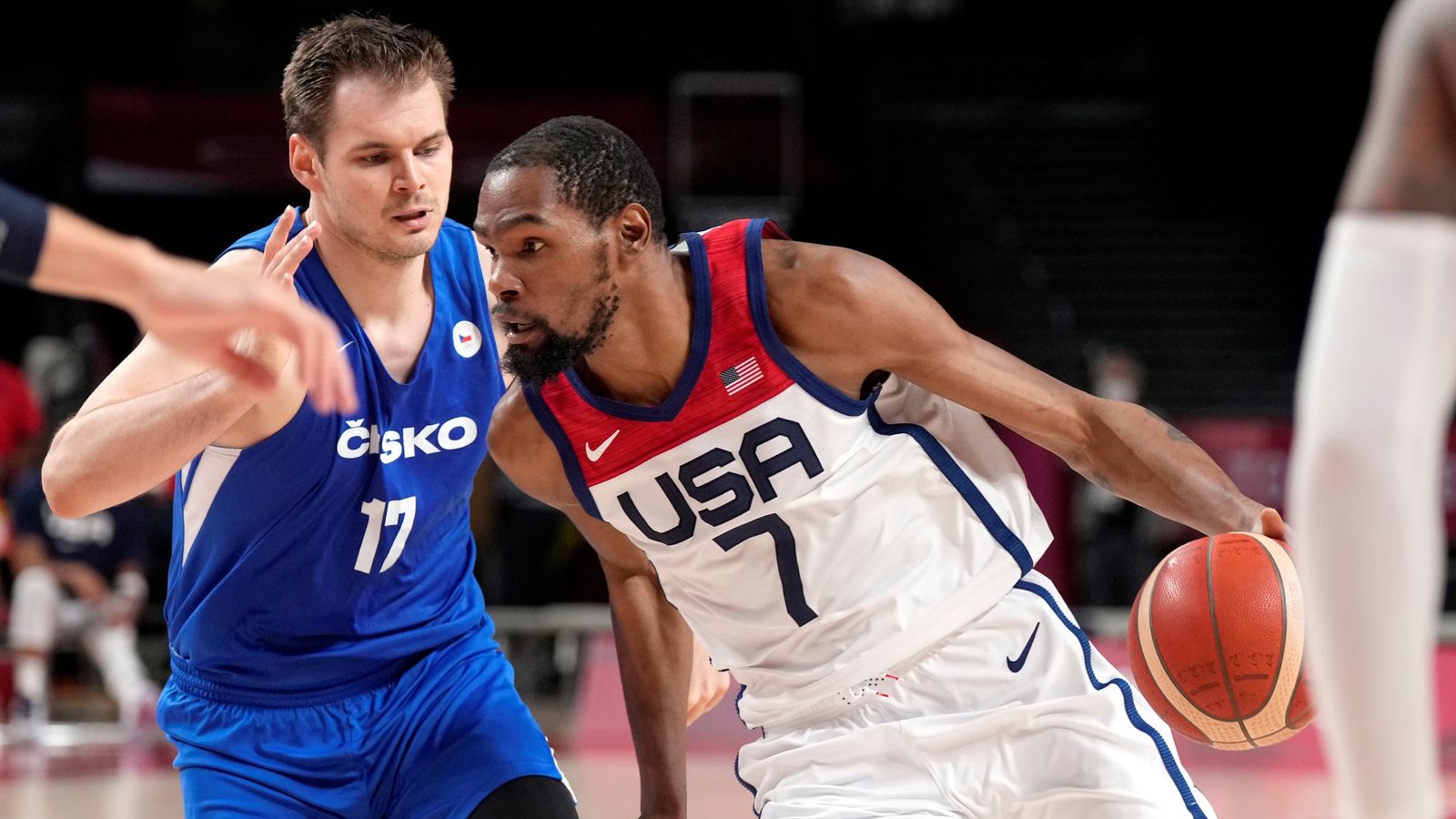 Kevin Durant ha fet 23 punts contra la República Txeca