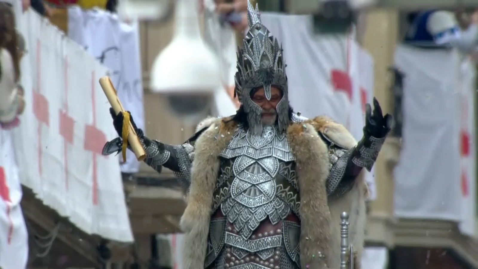 Alfonso Moreno, que compleix 40 anys en la filà Muntanyesos, és el capità cristià.