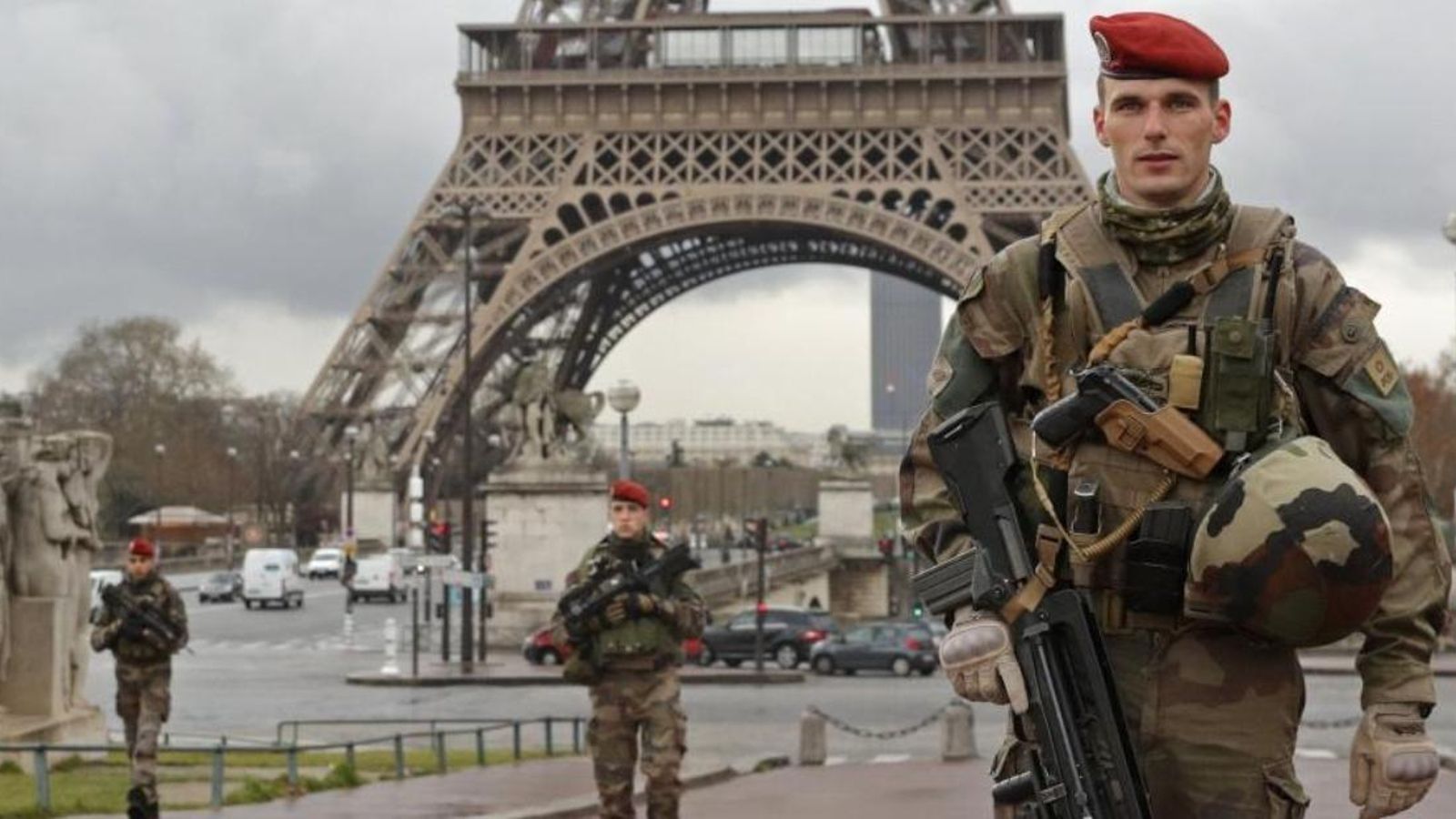 França tancarà la Torre Eiffel aquest dissabte per temor a protestes dels jupetins grocs