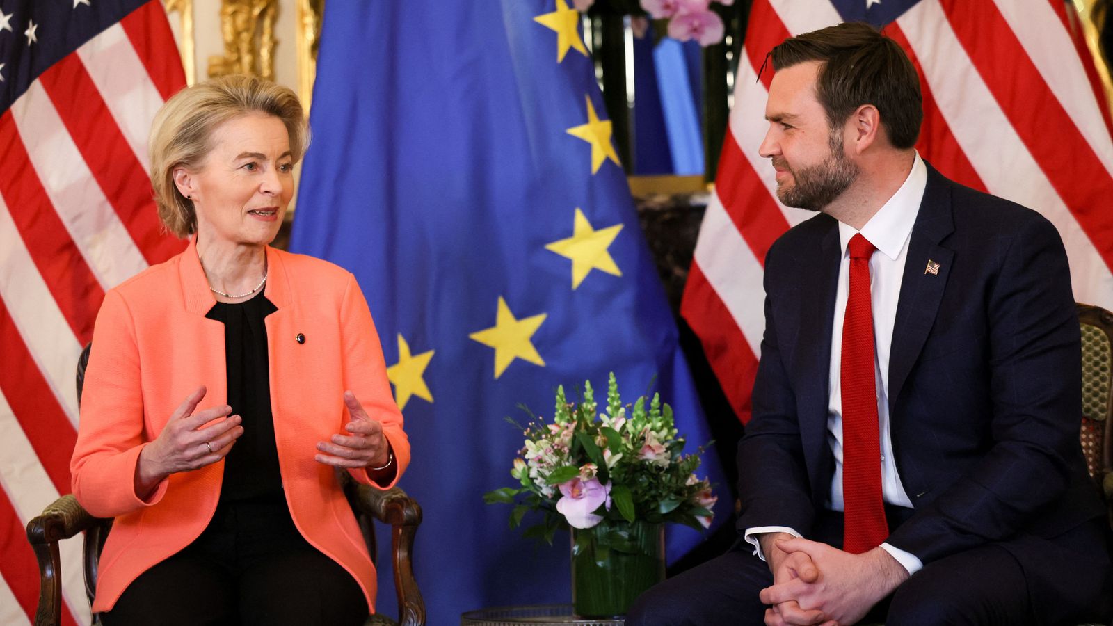 La presidenta de la CE, Ursula von der Leyen, reunida amb el vicepresident dels Estats Units, JD Vance, el passat dimarts