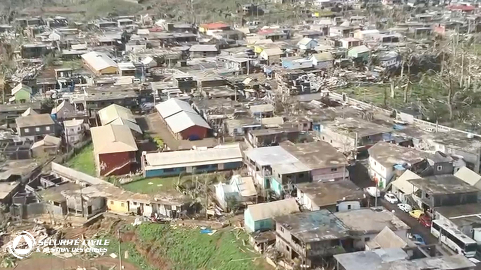 Vista aèria de Mayotte, devastada pel cicló Chido