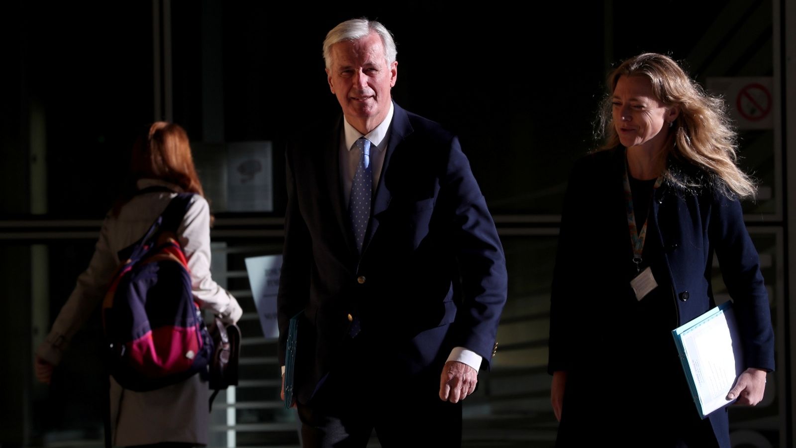 El responsable de l'equip negociador de la Comissió Europea per al Brexit, Michel Barnier, arriba a la reunió d'aquest dilluns