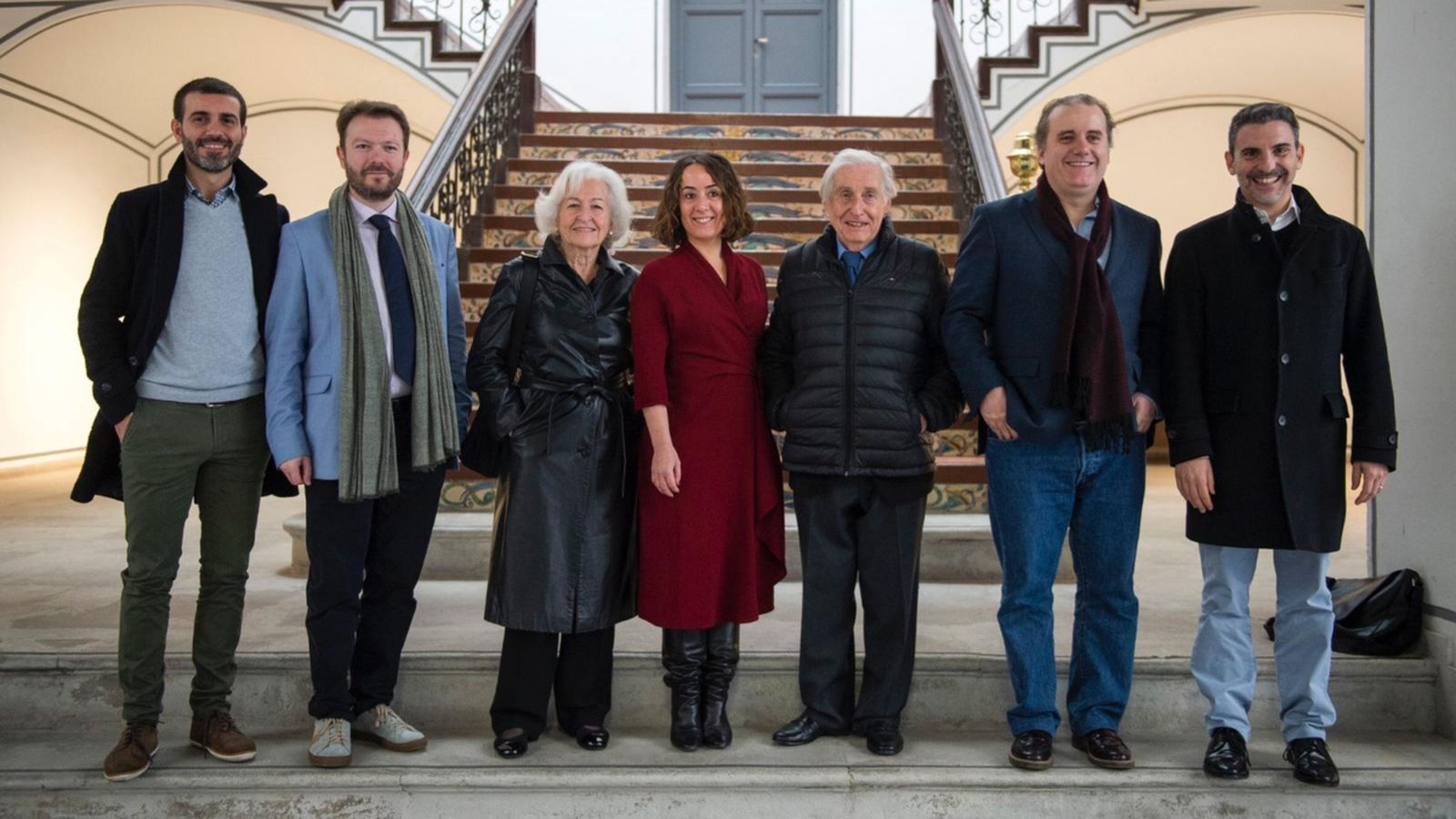 La diputada del Premi Iturbi, Glòria Tello, amb els membres del comité assessor del concurs